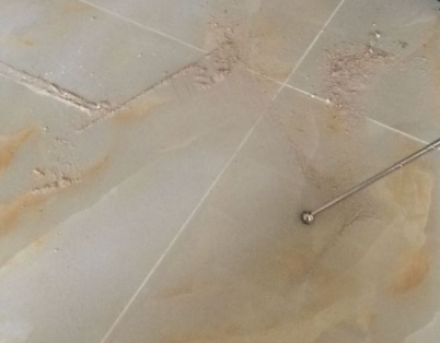 夏邑瓷砖空鼓维修公司分享粘合剂选择不当在瓷砖铺贴过程中可能导致以下问题