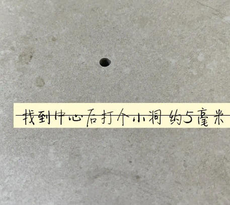 夏邑瓷砖空鼓维修公司专业解答在瓷砖铺贴过程中，如果砂料搅拌不均匀，将会带来以下问题